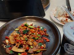-阿瓦山寨·湘菜现炒·剁椒鱼头王(咸阳总店)