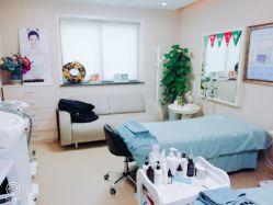 -YooMee优美智能科技美肤机构