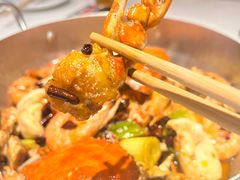 -七欣天香辣蟹火锅(闵行浦江欢乐颂店)