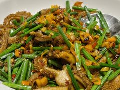 贡椒韭花炒卤牛肚-时间仓(月湖公园店)