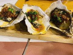 -中茵皇冠假日酒店·棕榈岛湖畔餐厅