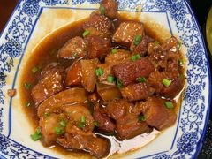 红烧肉-七的湖·晚芳亭·阳澄湖农家菜·大闸蟹(莲花岛店)
