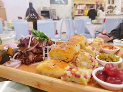 -马尔龙新疆饭店·清真(瑞景店)