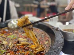 -烧哥美蛙肥肠鱼火锅·十五年社区店