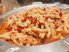 鸡爪煲-胖哥俩肉蟹煲(悦荟广场店)