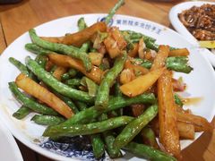 -篱笆院东北饺子王(欧阳路店)