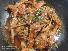 -张大师鸭爪爪特色火锅(万达店)