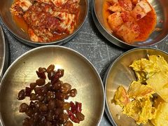 -草家酱蟹炭火烤肉店(珲春南路二店)