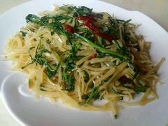角蒿土豆丝-鱼香饭店