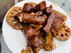 -老鼎万春卤菜(五代传承创始老店)