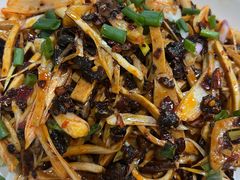 凉拌豆干藠头-呱呱兔庄