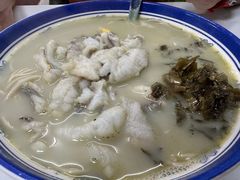 招牌黄鱼面-明呈黄鱼面馆(斜土路店)