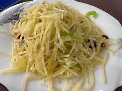 -雪湖煜辰鱼头老店(雪野湖店)