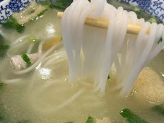 -桥香园云南过桥米线(金马碧鸡店)