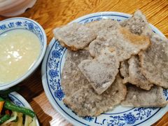 老北京炸灌肠-门框胡同百年卤煮(新街口店)