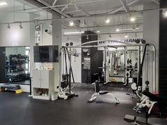 -汗水空间私教健身连锁(SM广场店)
