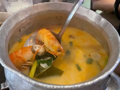 越式酸辣虾汤-大头虾越式风味餐厅(光明广场店)