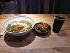 -湘人龙记老长沙米粉(华普国际大厦店)