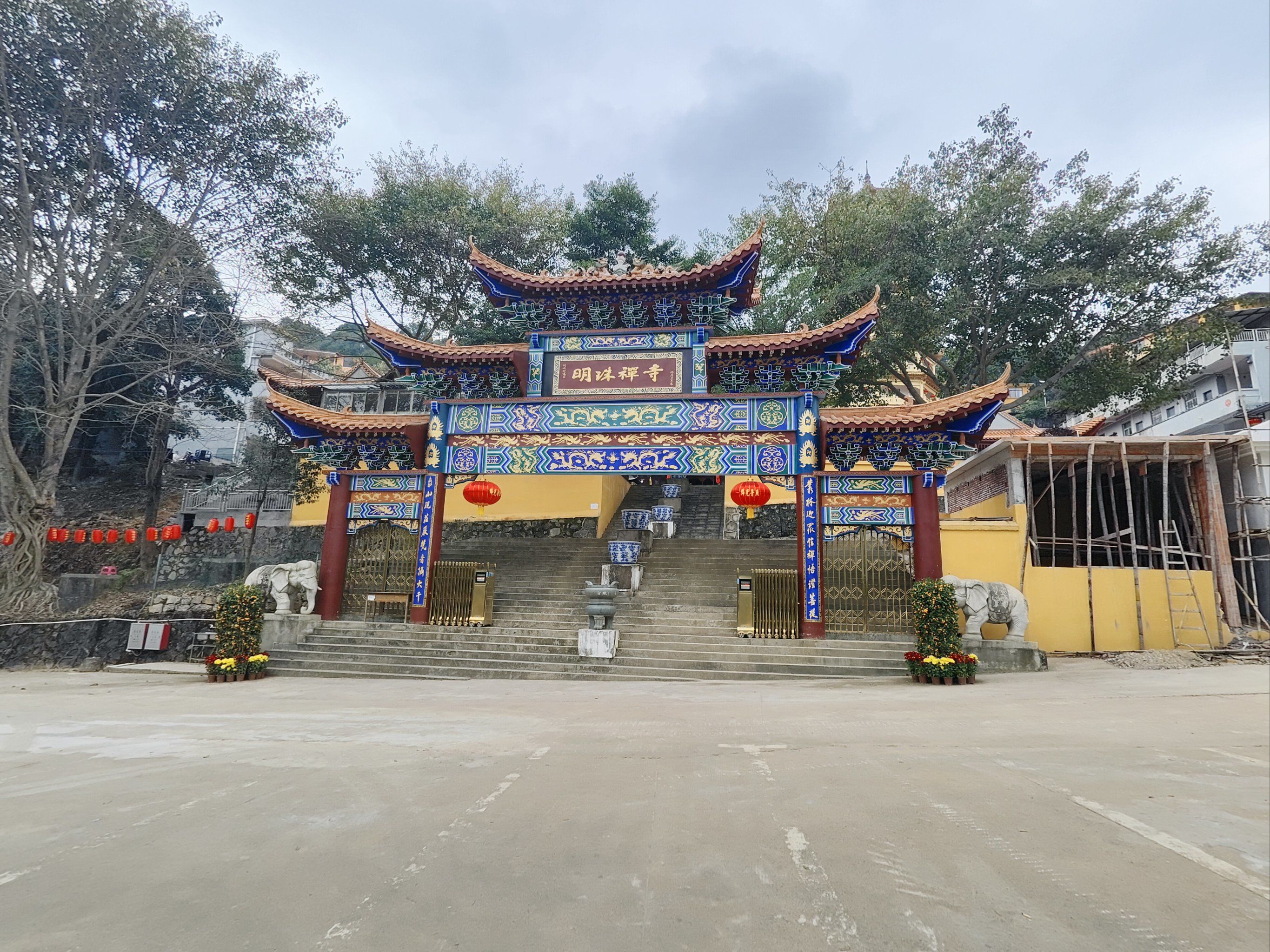 0元玩转这座城 
踏足博罗县的象头山,明珠禅寺宛如一颗镶嵌在青山