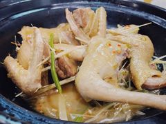 白茅乳鸽-寻味顺德·南记酒家·传统顺德菜·鱼生(广源路店)