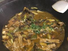 -忆乡情铁锅炖鱼饭店(延庆店)