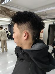 -宫铭烫发染发接发店