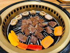-炼火烤肉店