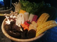 -湊湊火锅·茶憩(新中关购物中心店)