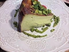 开心果巴斯克芝士蛋糕-BROWNSTONE布朗石西班牙餐厅(富城店)