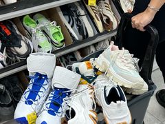 -BIGOFFS 超级折扣(仁恒伊势丹店)