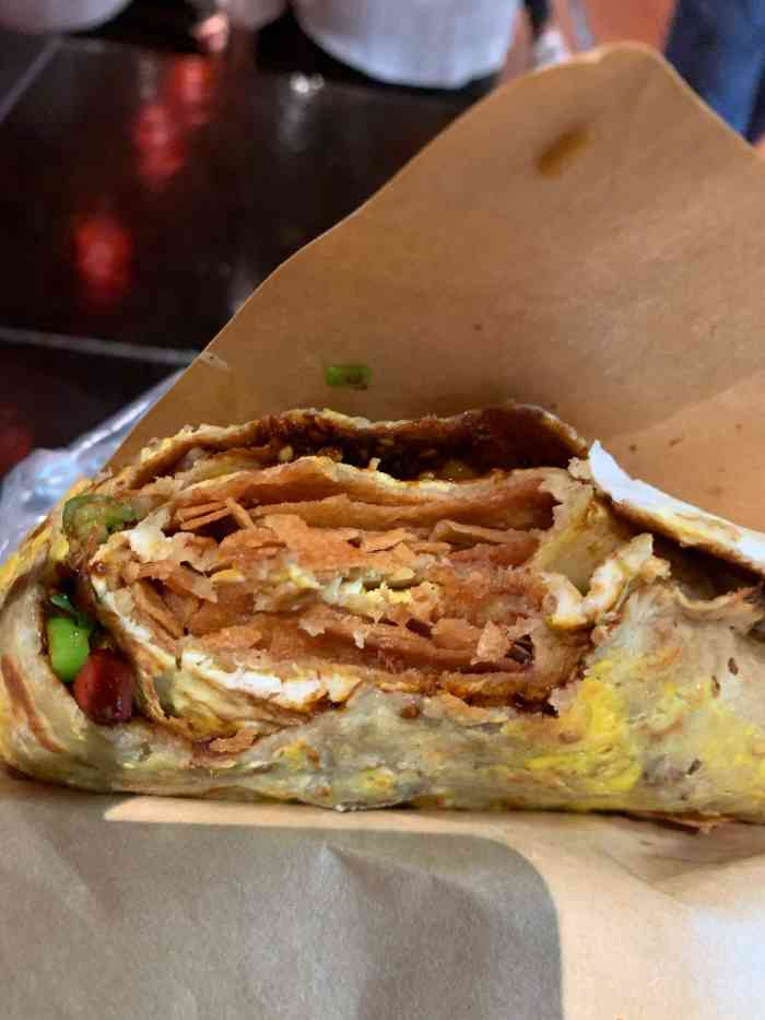 白毛煎饼王-"终于吃到了久违的白毛煎饼,上次吃还是很多.