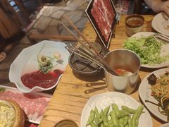 -老牌坊云南鱼豆花火锅(爱建店)
