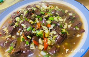 Braised Chinese Cabbage with Duck Blood
