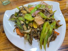 青椒豆豉小河鱼-姚餐馆