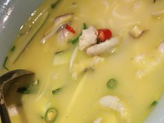 -蜜桃餐厅·伴山(绿宝广场店)