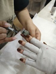 -美斯洛美甲美睫连锁店