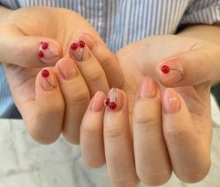 -悦指间美甲美睫