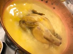 -鲜入围煮花胶鸡海鲜火锅