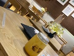 -藏猫猫咖啡主题馆(中央大道店)