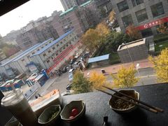 景观位-湊湊火锅·茶憩(新中关购物中心店)