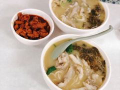小胃口黄鱼面-明呈黄鱼面馆(斜土路店)