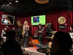 -东岸Cafe 爵士俱乐部