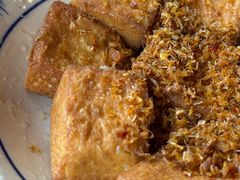 -Cục Gạch Quán