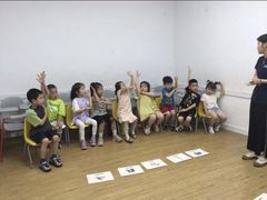 -英孚教育青少儿(昆城广场中心)