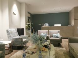 -医颜医疗美容门诊部