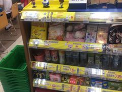 -全家便利店(上海南站站店)