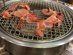-啊美丽炭火烤肉(滑翔一店)