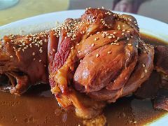-巷子深菜馆·津门肘子(滨海店)