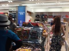-王权免税店(普吉机场店)