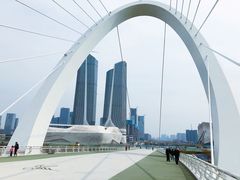 -南京眼步行桥